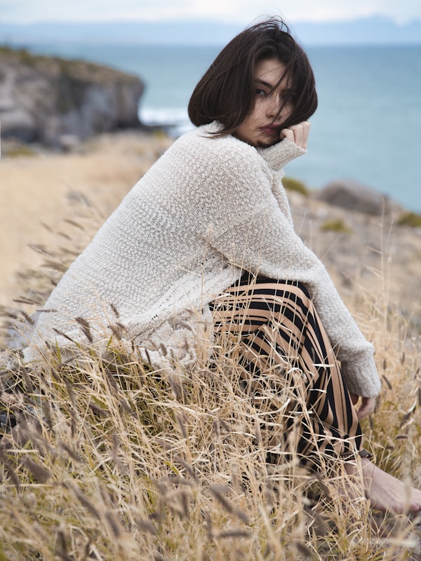 Avery Cashmere Crewneck in Cream