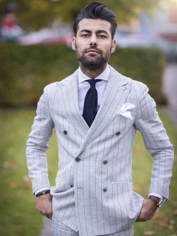 Man wearing a mid-grey wool blazer