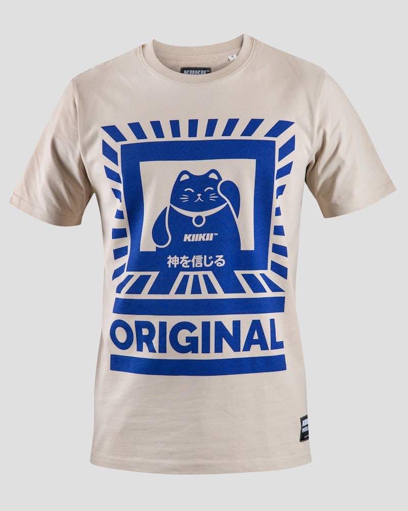 Lucky Cat Graphic Tee - 90s Tees