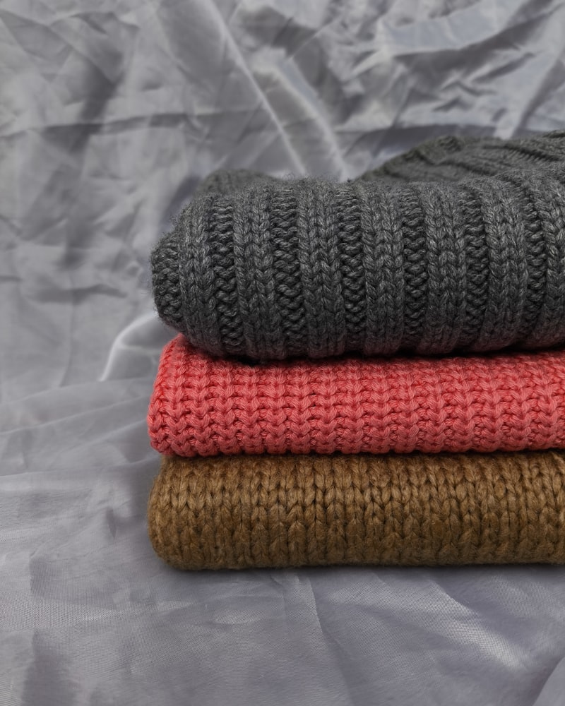 Cashmere Travel Wrap in Charcoal