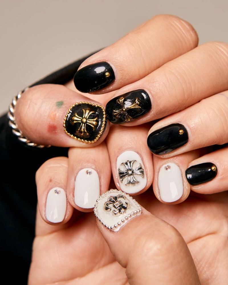 Black and white graphic nail art