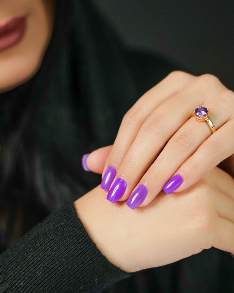 Violet gradient nails with shimmer