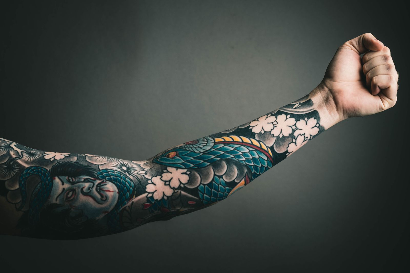Full colour sleeve with florals on a raised arm